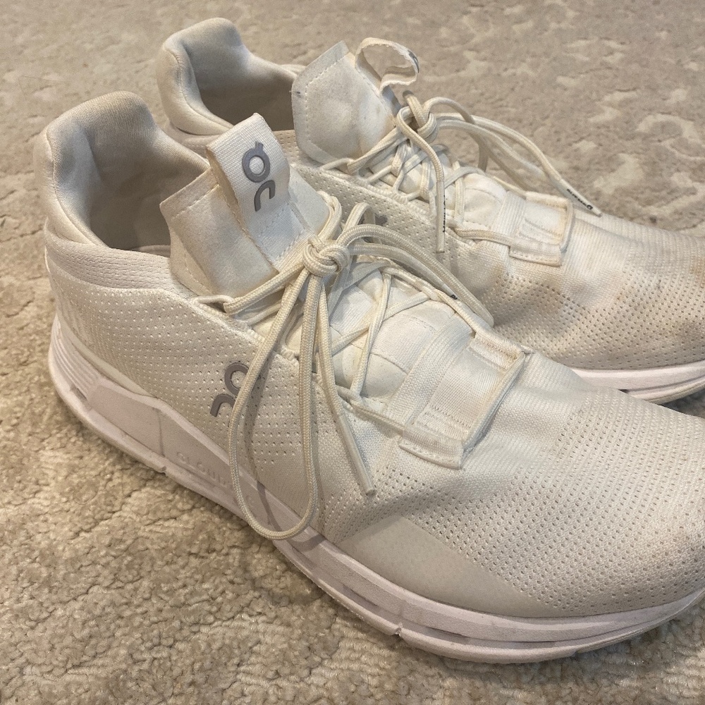 Cloudnova Sneakers